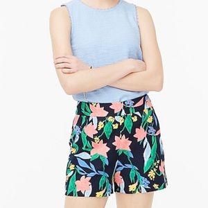 Woman’s J Crew floral basket weave short with zip